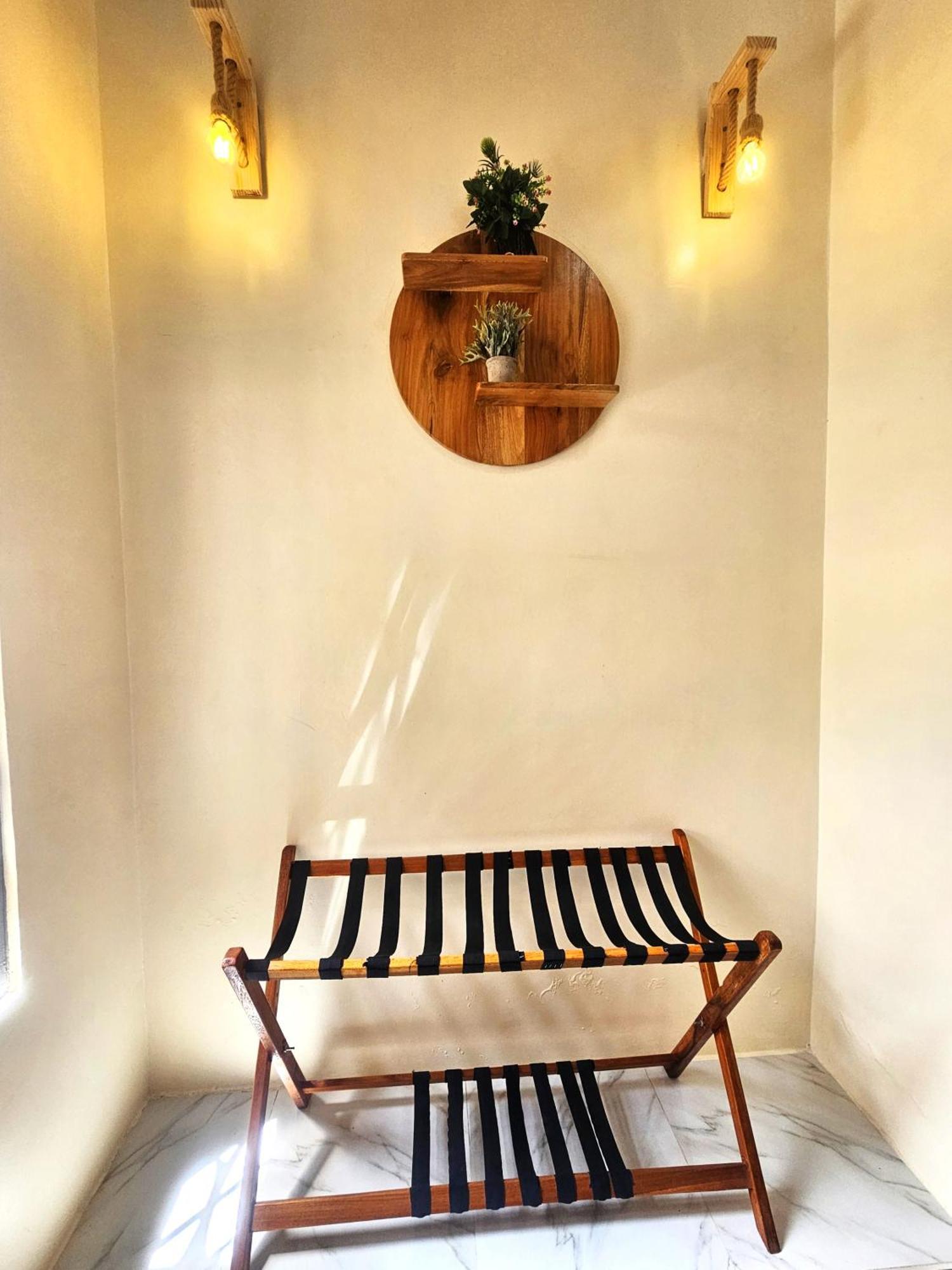 Safi House Bed & Breakfast Boma la Ngombe Екстериор снимка