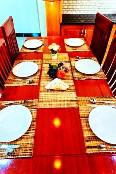 Safi House Bed & Breakfast Boma la Ngombe Екстериор снимка